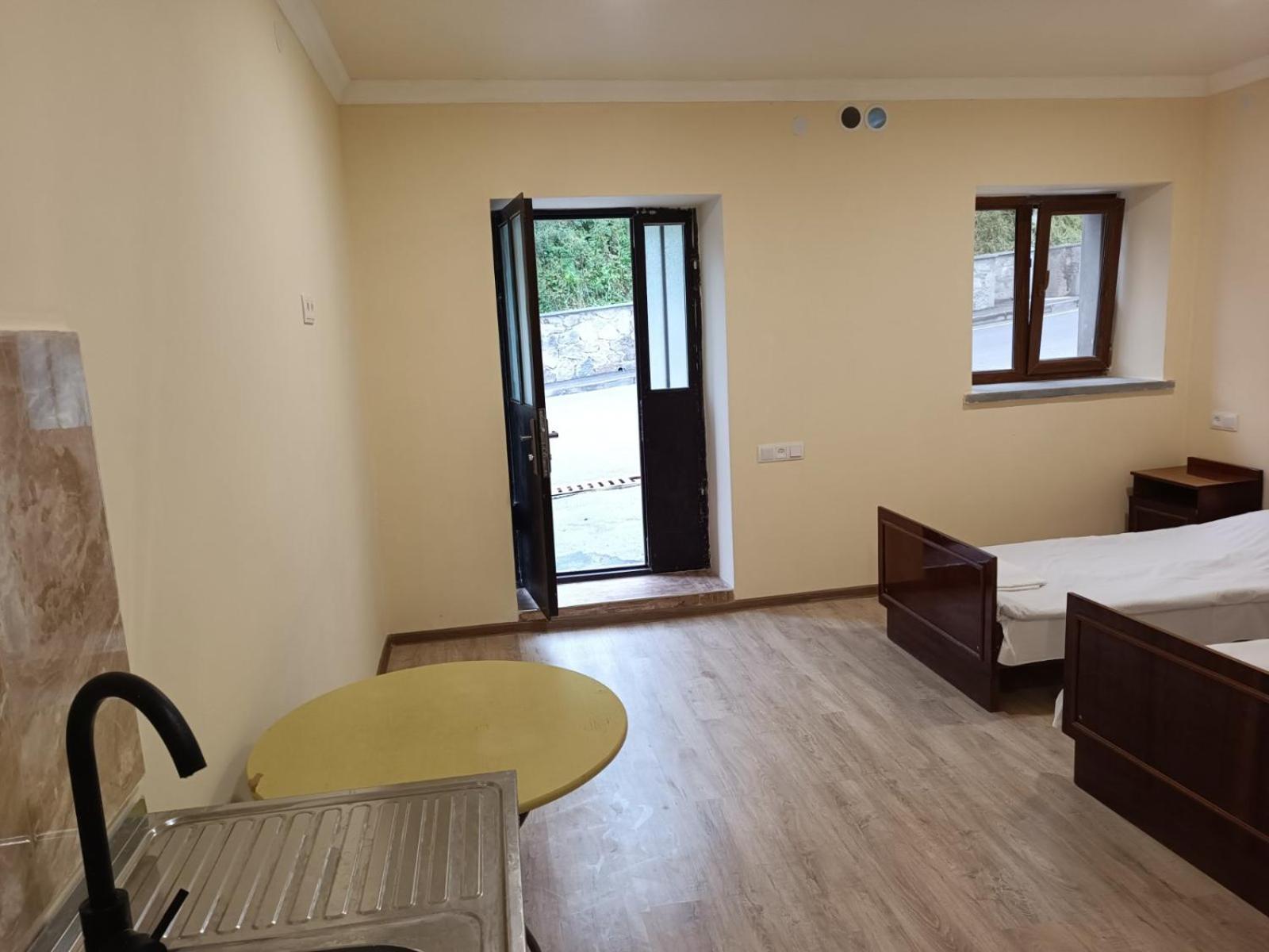Verishen Guest House B&B Goris Buitenkant foto